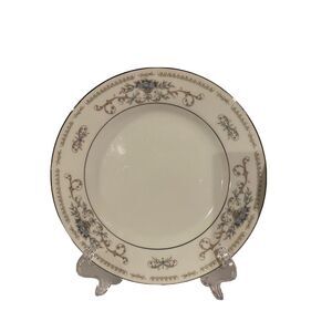 Diane Wade Fine Porcelain China of Japan Bread & Butter Plates Silver Tr…‎